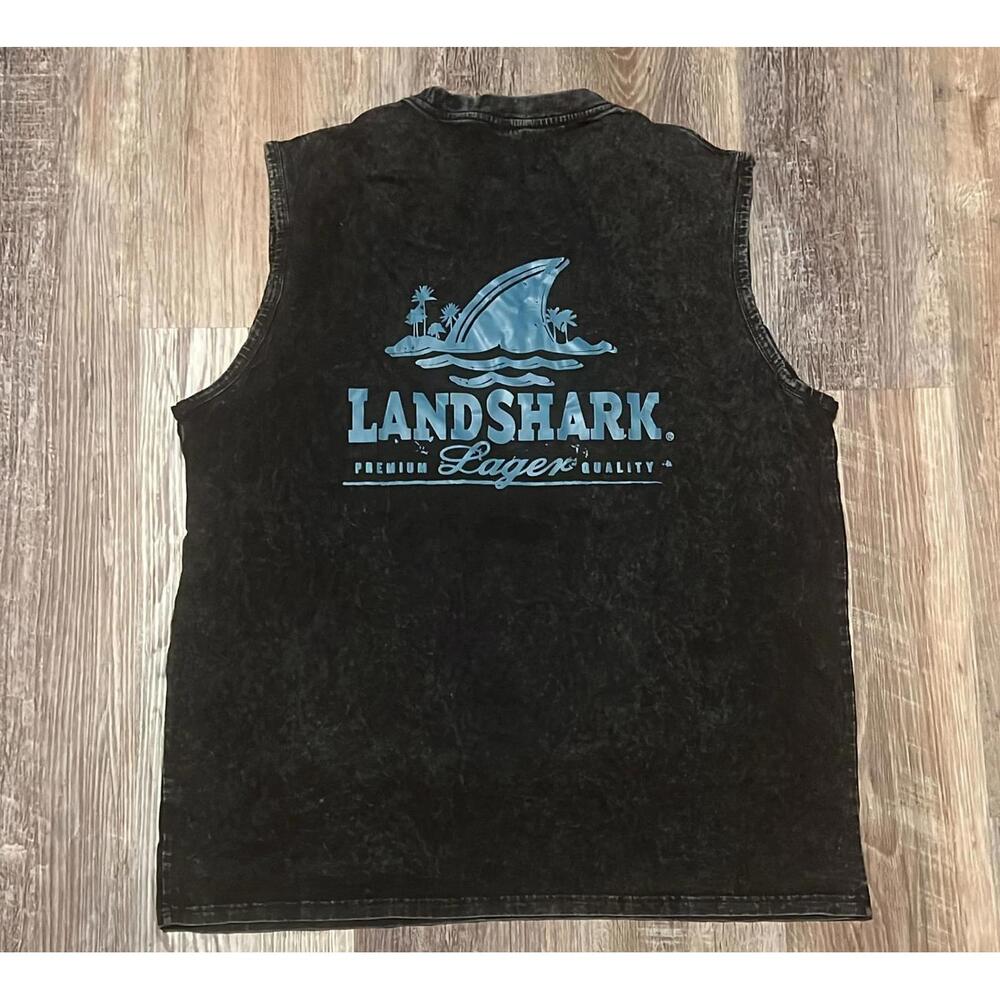E#678-L-cotton 100%, super soft, super comfy, graphic tee